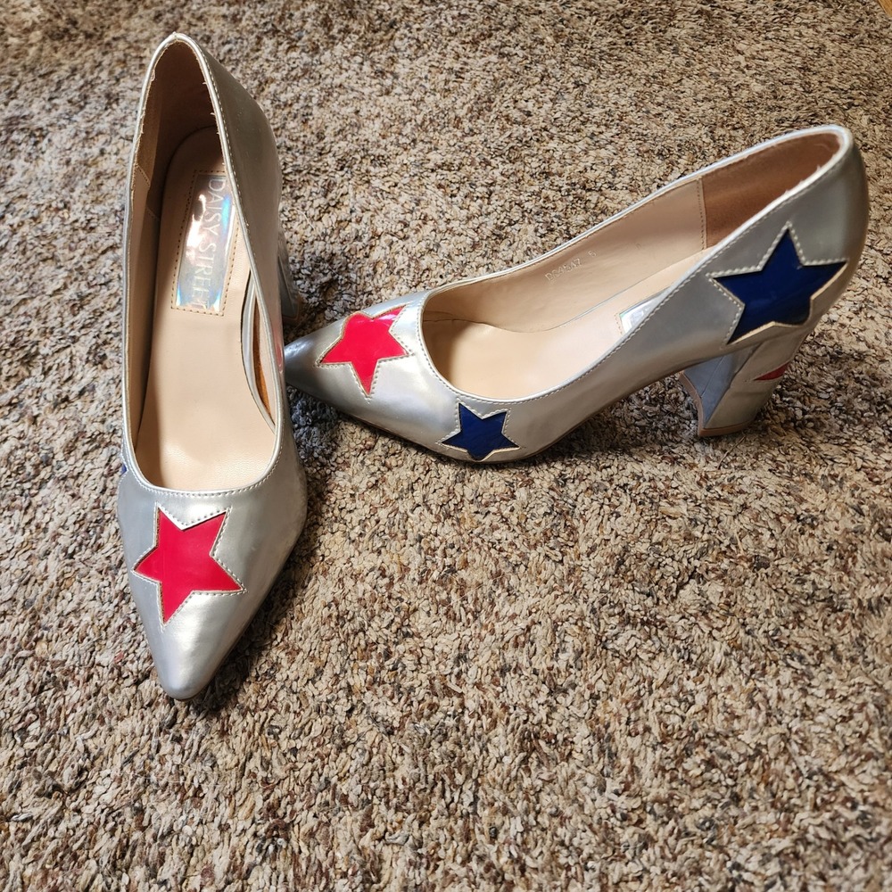 Daisy Street Silver Metallic Star Block Heel Pointed Toe Pumps NWOT US7 UK5